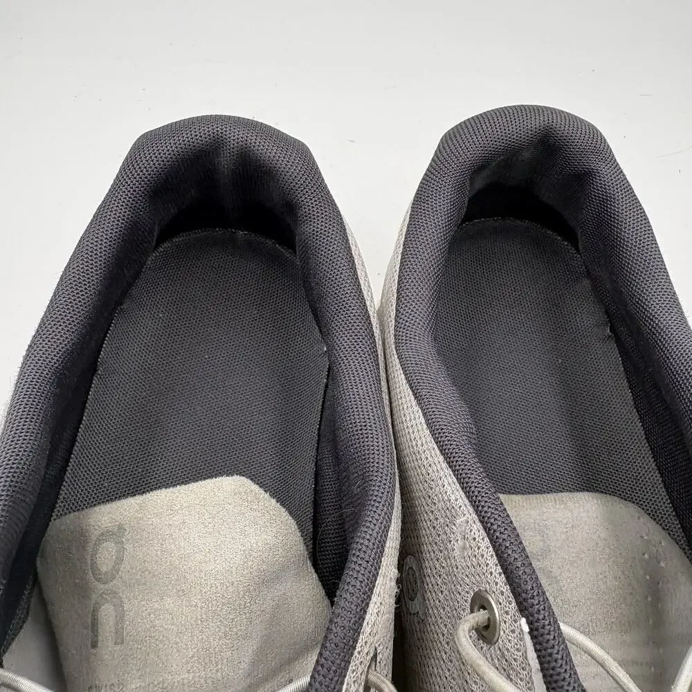On Cloud Men’s Size 12 Waterproof Running Gray And White Athletic Sneakers Used